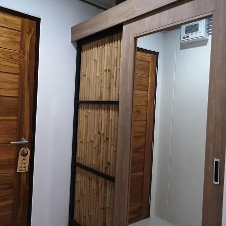 Отель Luck Esan Loft Убонратчатхани Экстерьер фото