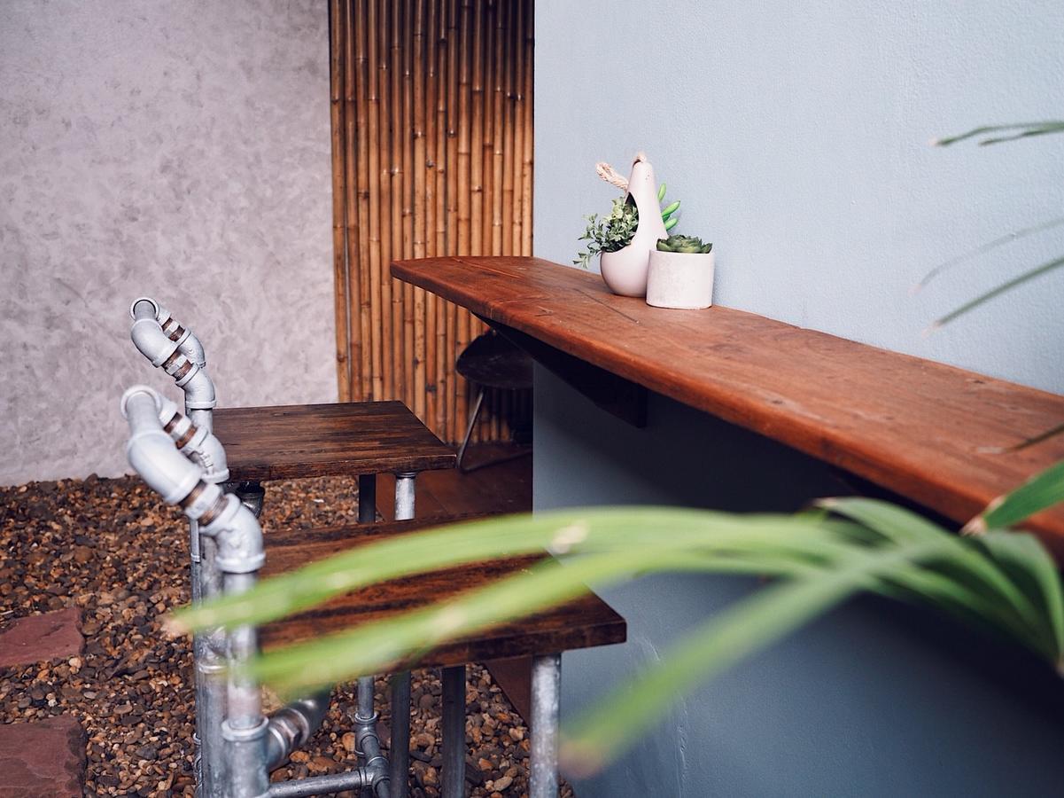Отель Luck Esan Loft Убонратчатхани Экстерьер фото