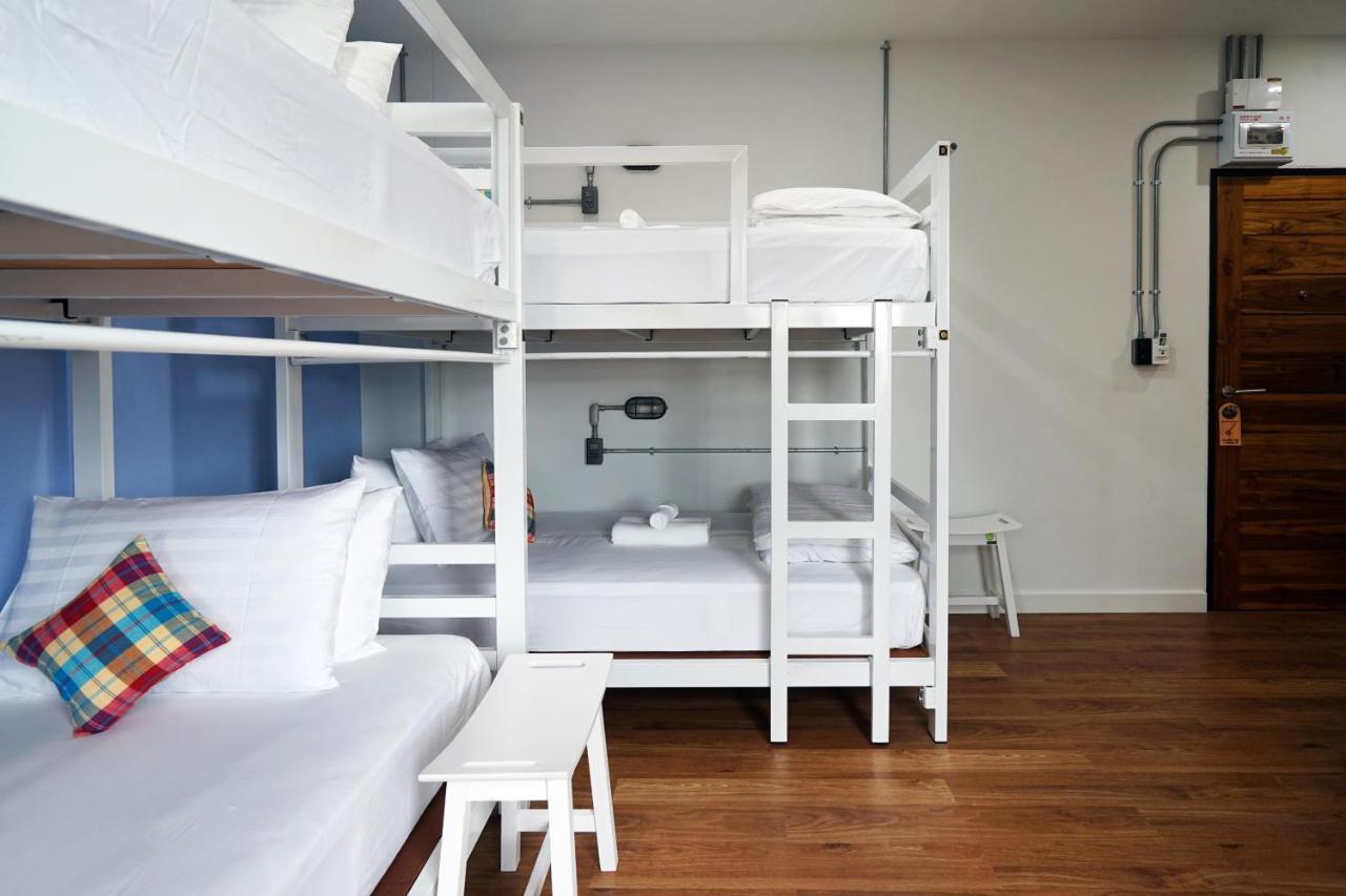 Отель Luck Esan Loft Убонратчатхани Экстерьер фото