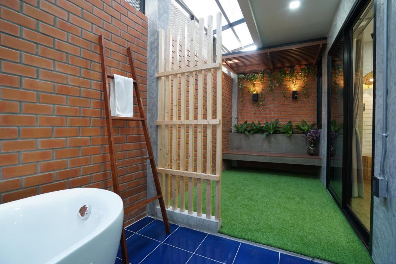 Отель Luck Esan Loft Убонратчатхани Экстерьер фото